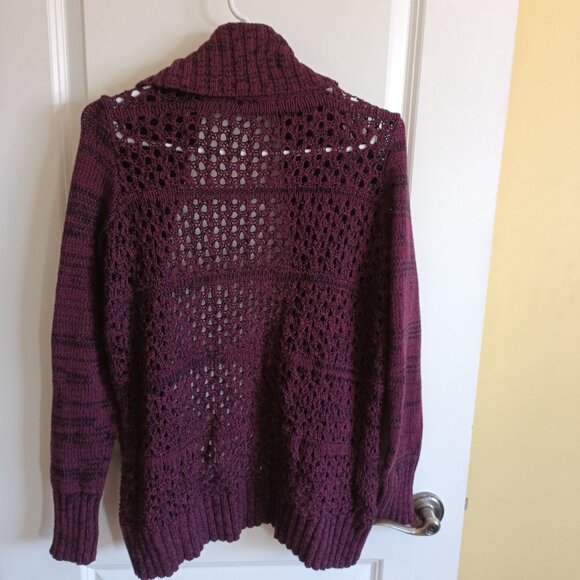 Warehouse One Women's Burgundy Cardigan Size Medium - Picture 2 of 3